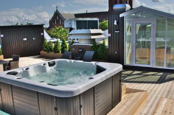 AMBERTON GREEN APARTMENTS PALANGA 3*
